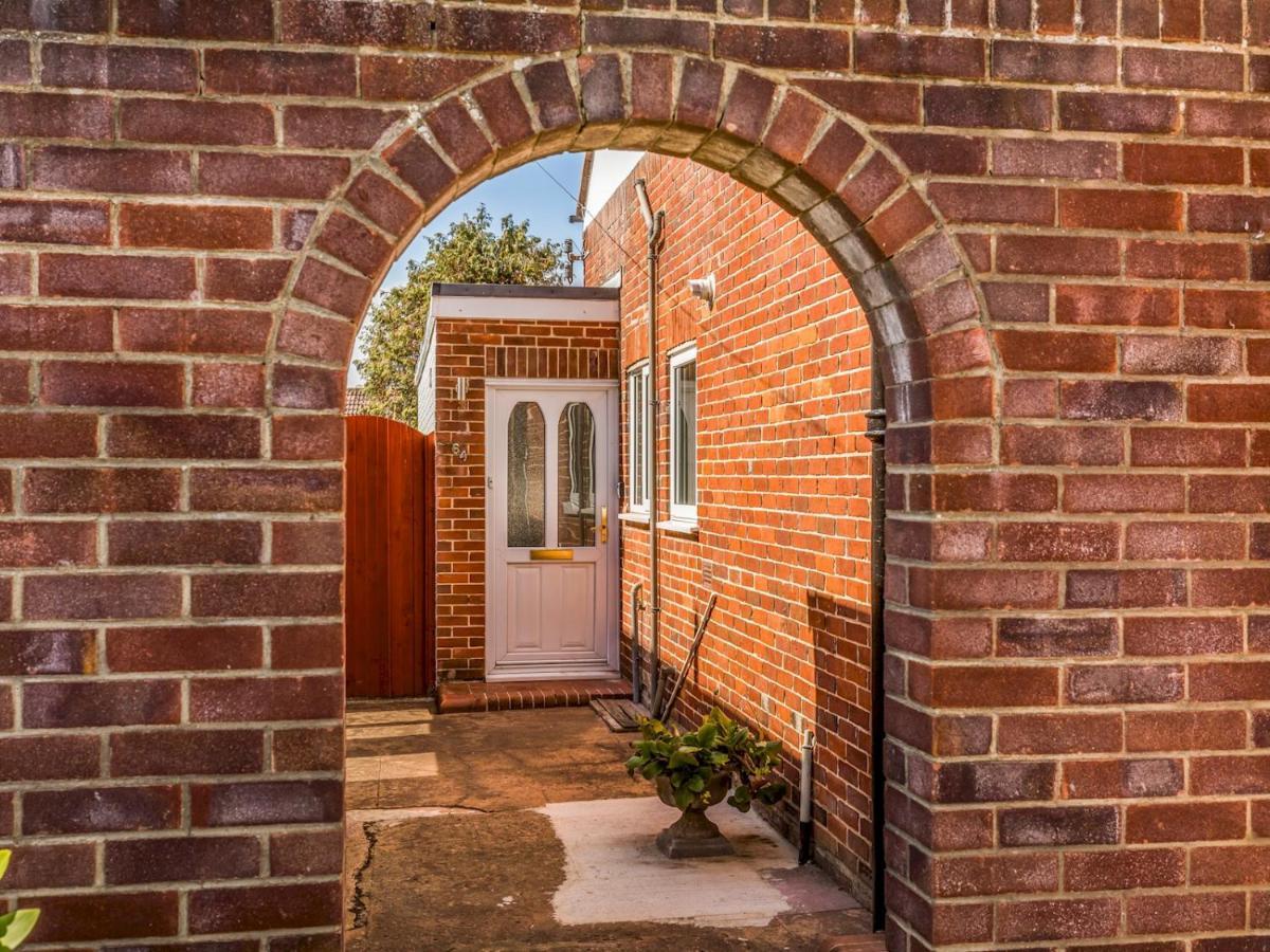 Pass The Keys Lovely Ground Floor Flat With Large Garden Chichester Zewnętrze zdjęcie